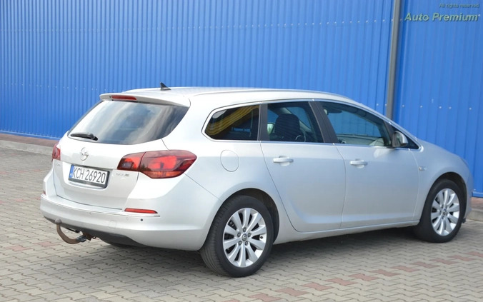 Opel Astra cena 32800 przebieg: 183086, rok produkcji 2015 z Chrzanów małe 562